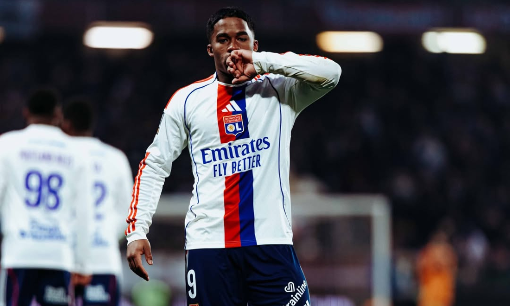 Com pouco espaço no Real, Endrick foi emprestado ao Lyon, onde já conquistou o coração da tor...